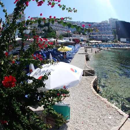 Ξενοδοχείο Nertili Σαράντα
